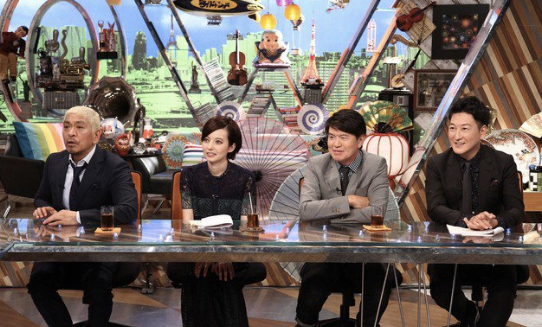 ベッキー出演のワイドナショー(10月9日)の視聴率は?衣装や内容も!